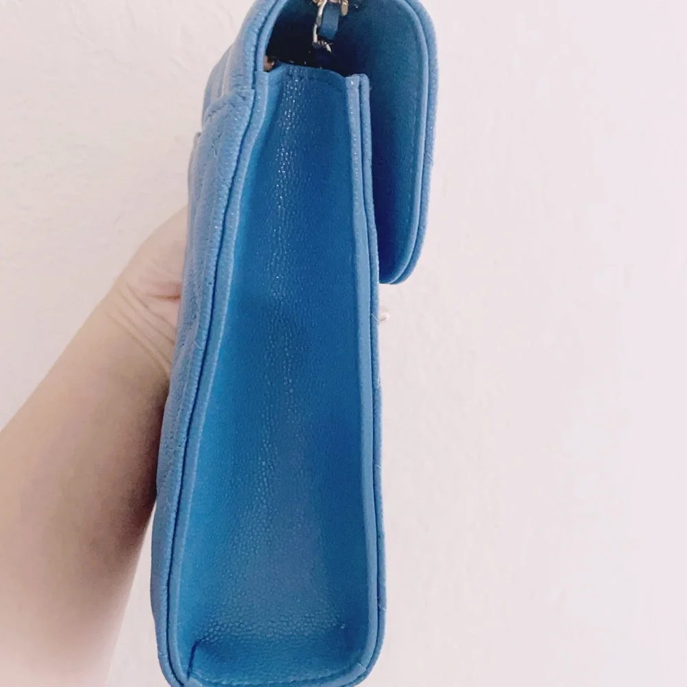 Chanel classic flap phone holder bag - Picture 7 of 8